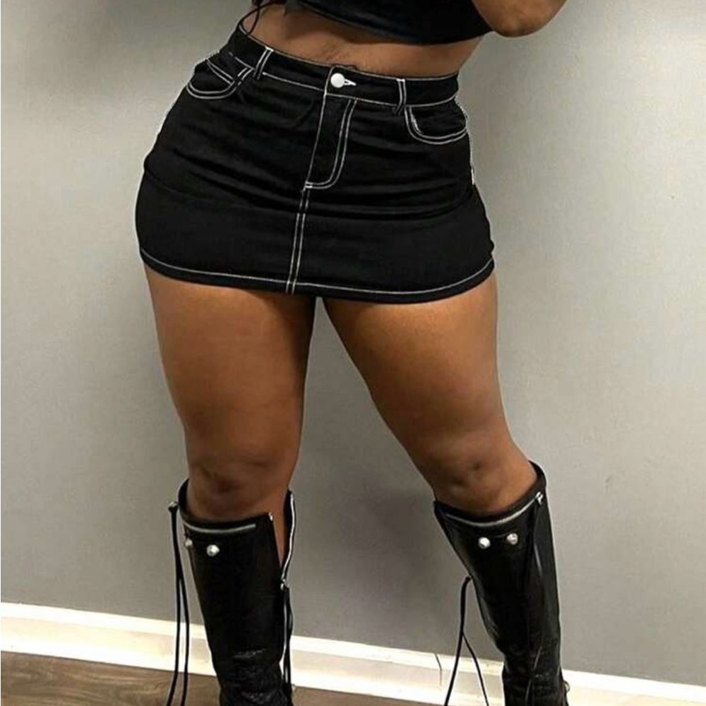 SHEIN Black Mini Skirt